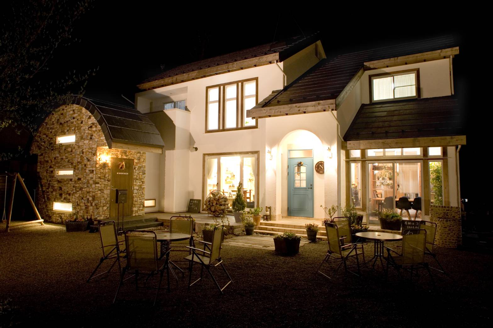 ショールームのライトアップ 画像