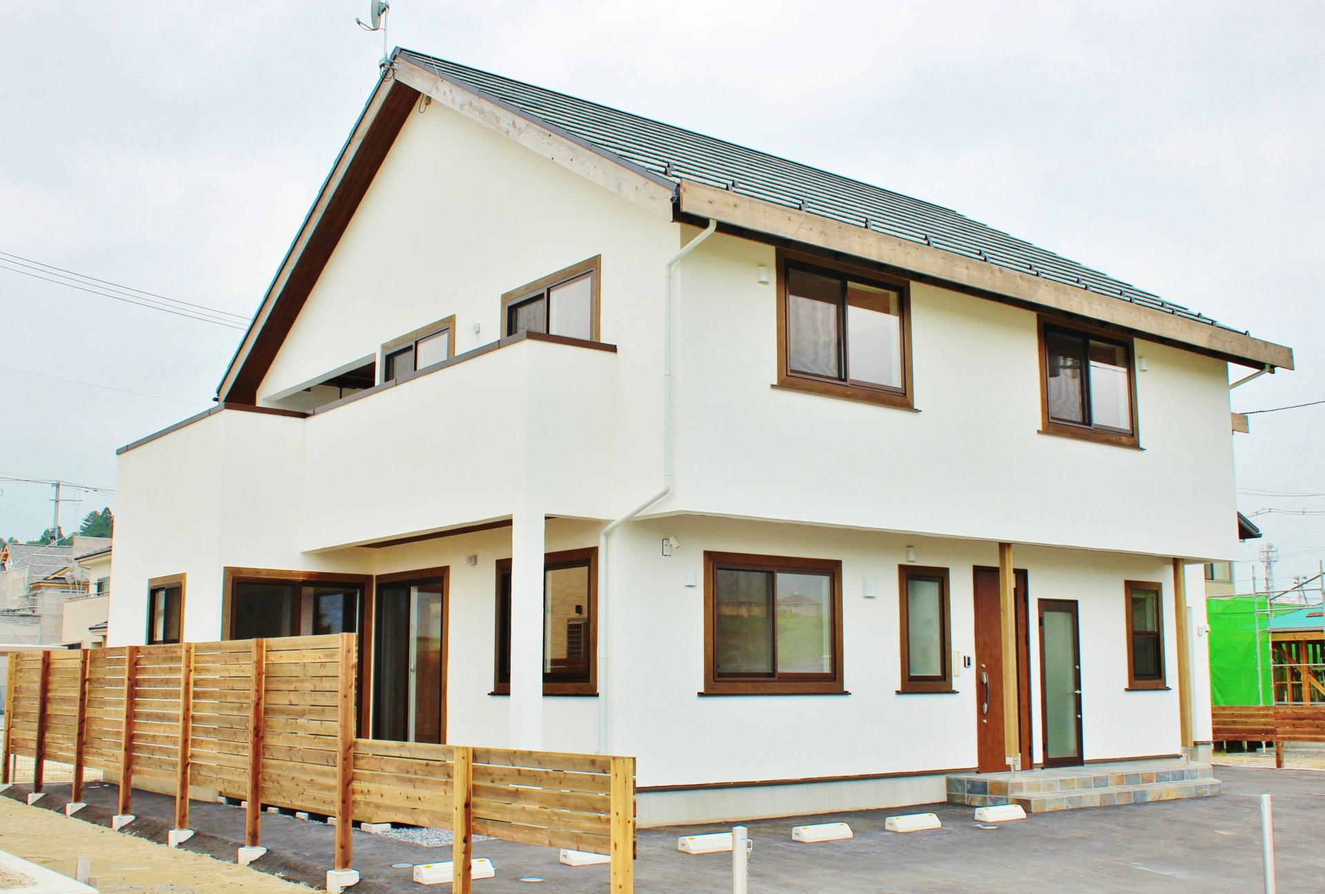 ご自宅兼事務所のお住まい。ONとOFFのメリハリがある空間と住空間は寛ぎを第一に設計された無添加住宅。 画像