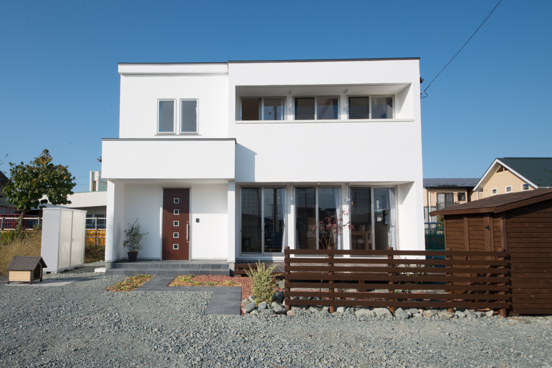 都会的でスタイリッシュなフォルムが特徴で今までとは印象の違う無添加住宅へ。 画像