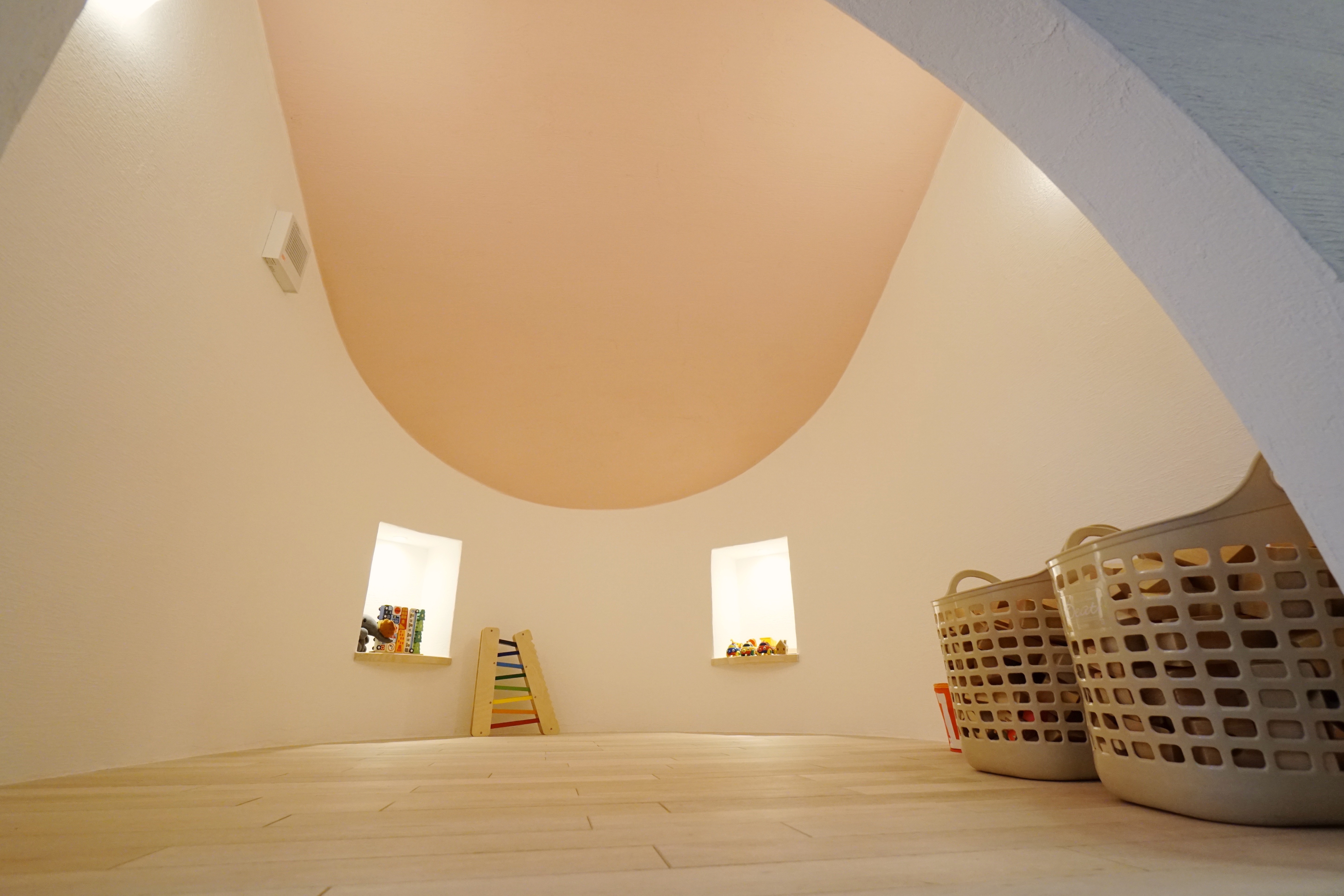 優しさ溢れる【Ｒ壁のある家】 画像