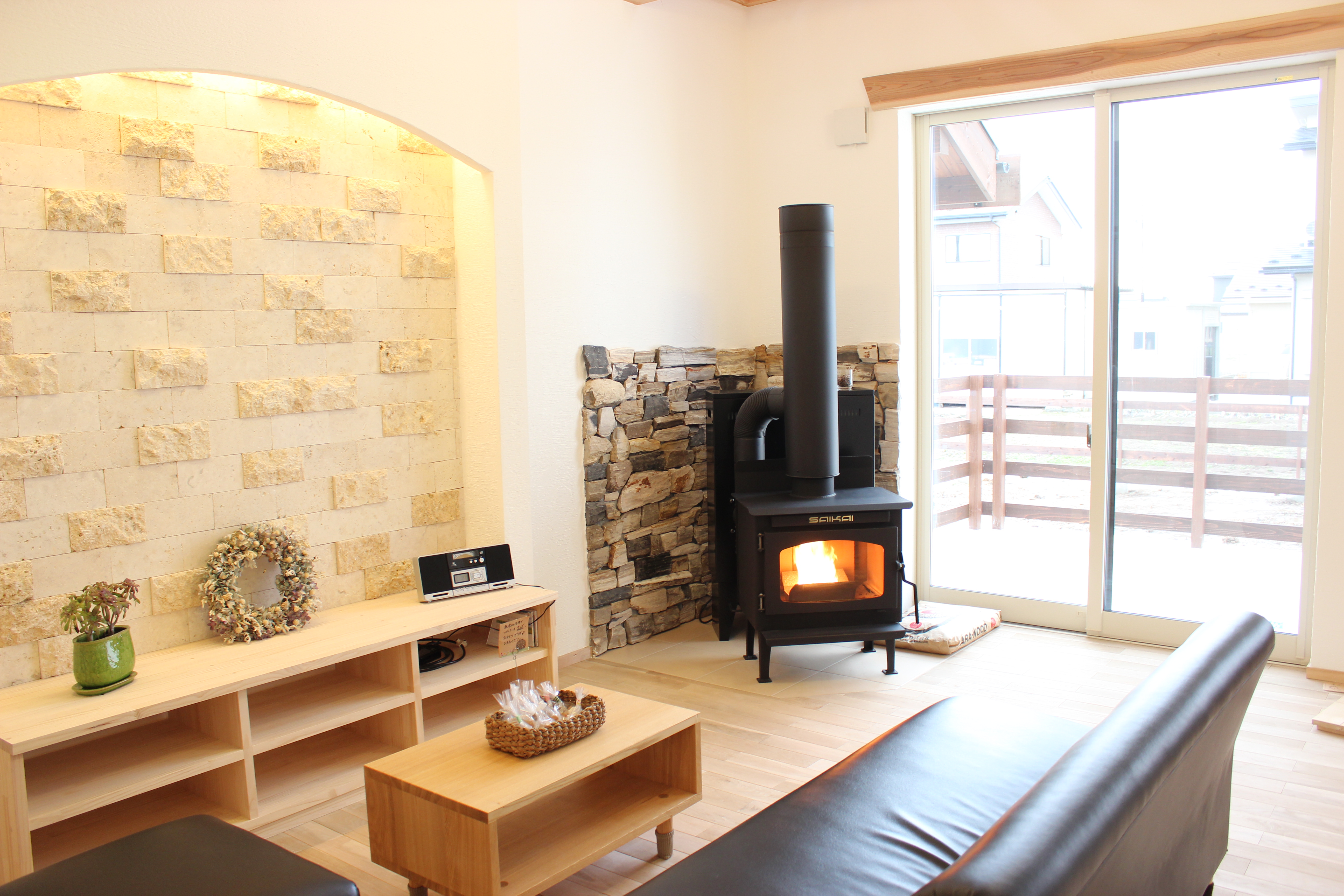 時を耐え抜く高潔な存在感 画像