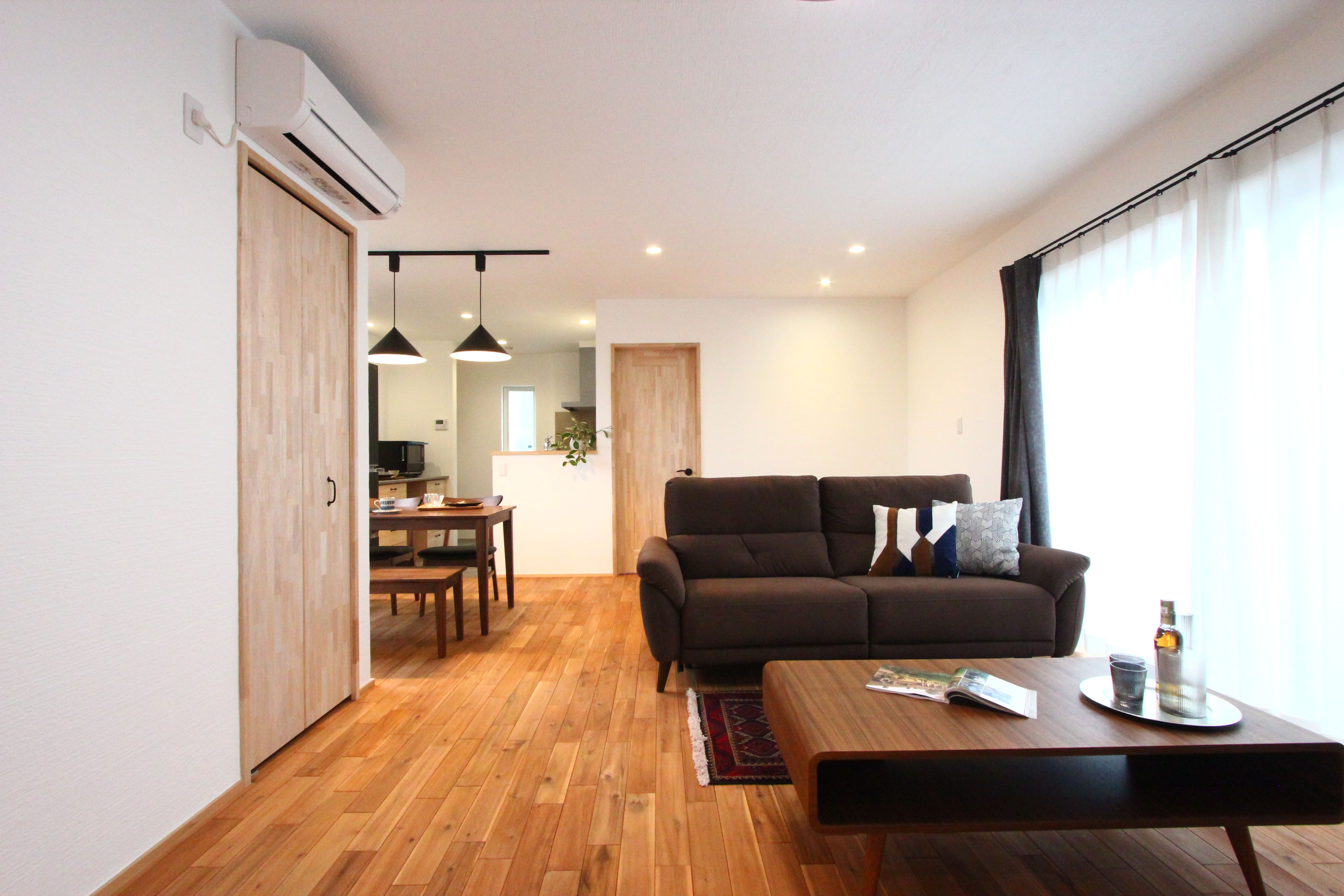 家族の団らんの空間が楽しくなるお家 画像