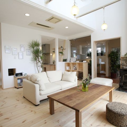 無垢のフローリングはお手入れが大変？ アイキャッチ画像