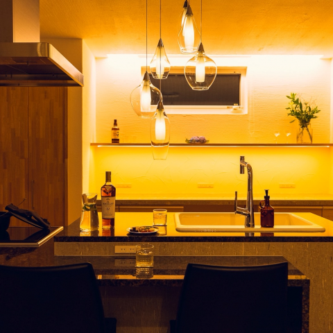 夜が心地よい、自然素材の家 アイキャッチ画像