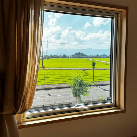 第4回奥州いえ博パレット村 町裏展示場⑤「眺め最高！2階のピクチャーウインドウのある部屋」 アイキャッチ画像