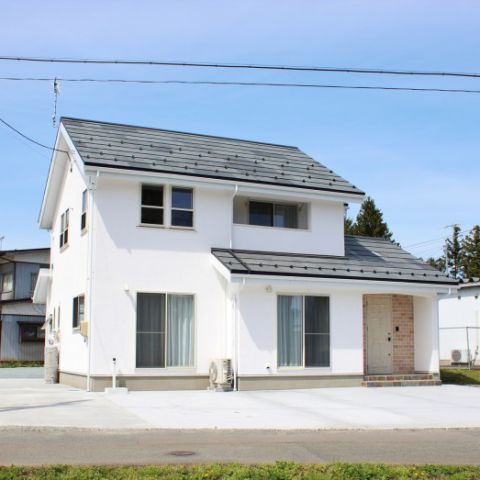 日の光がたっぷり差し込む、気持ちのいい家ができました！ アイキャッチ画像