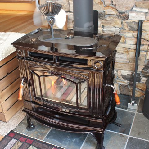 毎日優しく温めてくれる、薪ストーブのお話し アイキャッチ画像