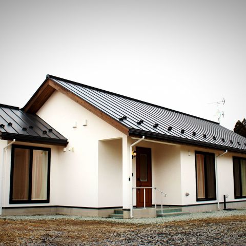 暮らしの変化にも対応する、暮らしやすさにこだわった平屋のお住まい。 アイキャッチ画像