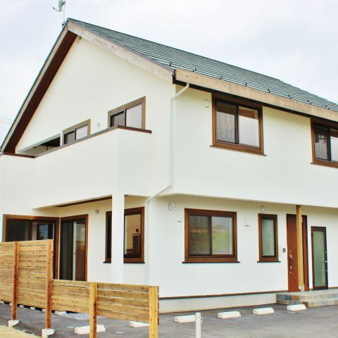 ご自宅兼事務所のお住まい。ONとOFFのメリハリがある空間と住空間は寛ぎを第一に設計された無添加住宅。 アイキャッチ画像