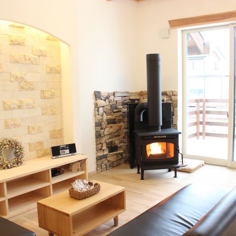 時を耐え抜く高潔な存在感 アイキャッチ画像