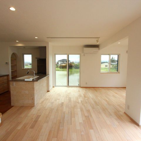 自然素材のぬくもりに包まれたお家 アイキャッチ画像