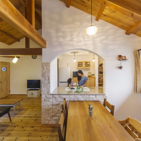 床材選び④「ロシアンパイン」 アイキャッチ画像